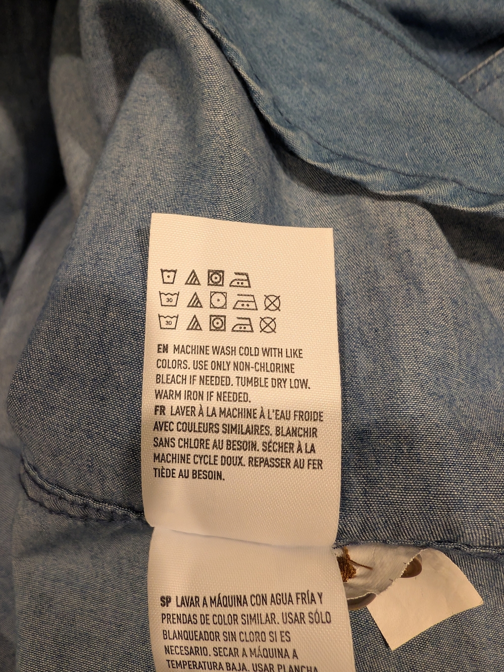 American Eagle Men’s M Chambray Southwestern Print Popover Shirt 100% Cotton - Picture 6 of 7